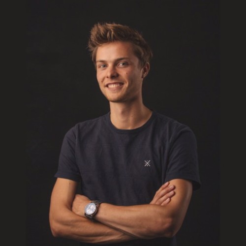 Tomas